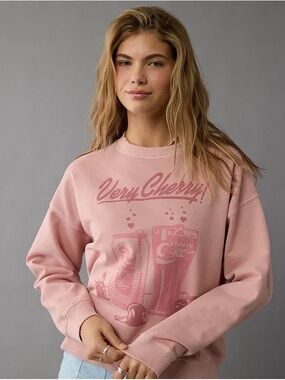 American Eagle Light Pink Crewneck Sweatshirt with Graphic very cherry